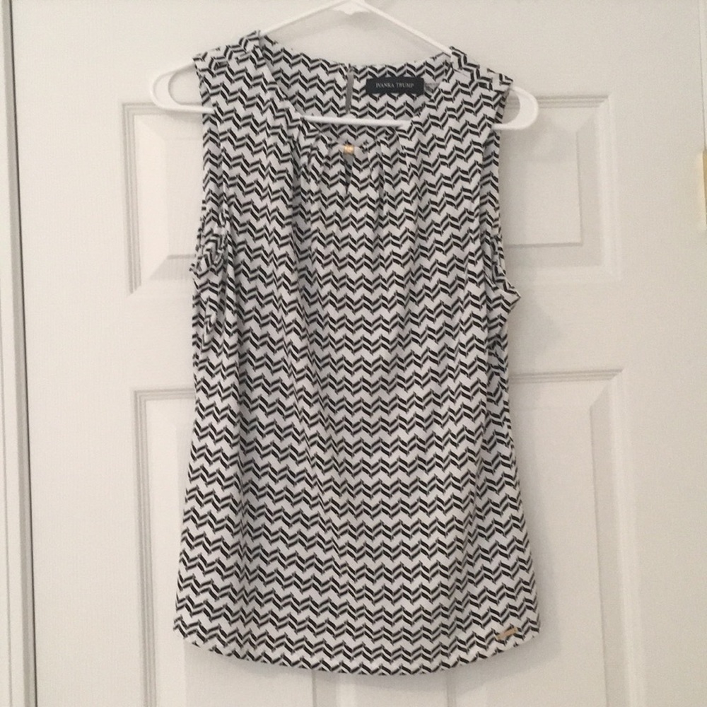 Black and white blouse. Polyester spandex